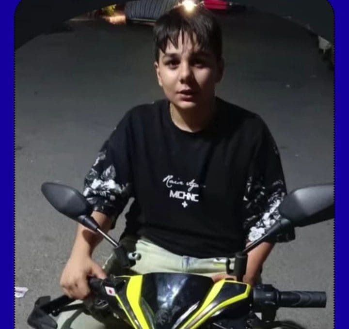 @Babak Taghvaee - The Crisis Watch: #Breaking: The Islamic regime of #Iran has sentenced a child to execution.
16-year-old Mohammad-Hossein Shokri has been sentenced to death over his participation in the anti-regime protests. He is ac