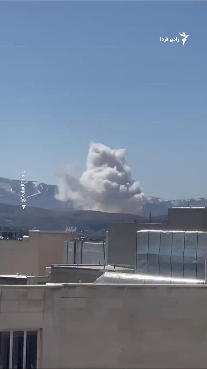@RadioFarda|راديو فردا: Images published by the Vahid Online account show the targeting of "a missile site" of the Islamic Revolutionary Guard Corps near Zanjan.
In the caption for these images, quoting eyewitnesses, it is