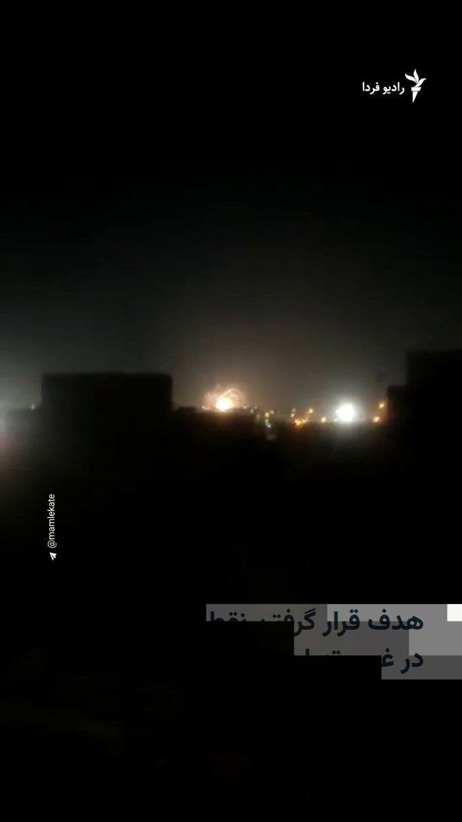 @RadioFarda|راديو فردا: The video published by the Telegram channel "Mamlakateh" shows the targeting and explosion at a point in western Tehran on the evening of March 29.
The internet blackout imposed by the Islamic Republ