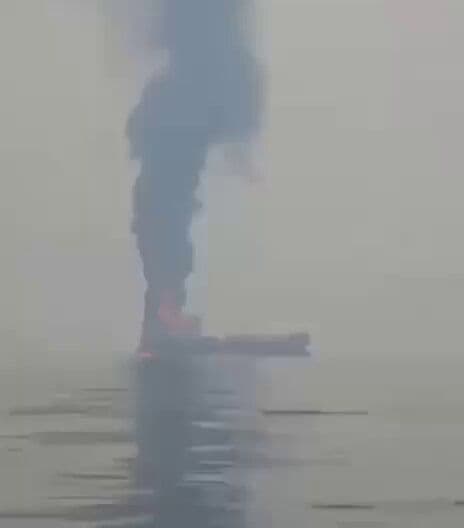 @Babak Taghvaee - The Crisis Watch: #Breaking: The #IRGC Navy is randomly targeting commercial ships and oil tankers in the Hormuz Strait today. This is part of their military operation to close the strait to civilian commercial shippin