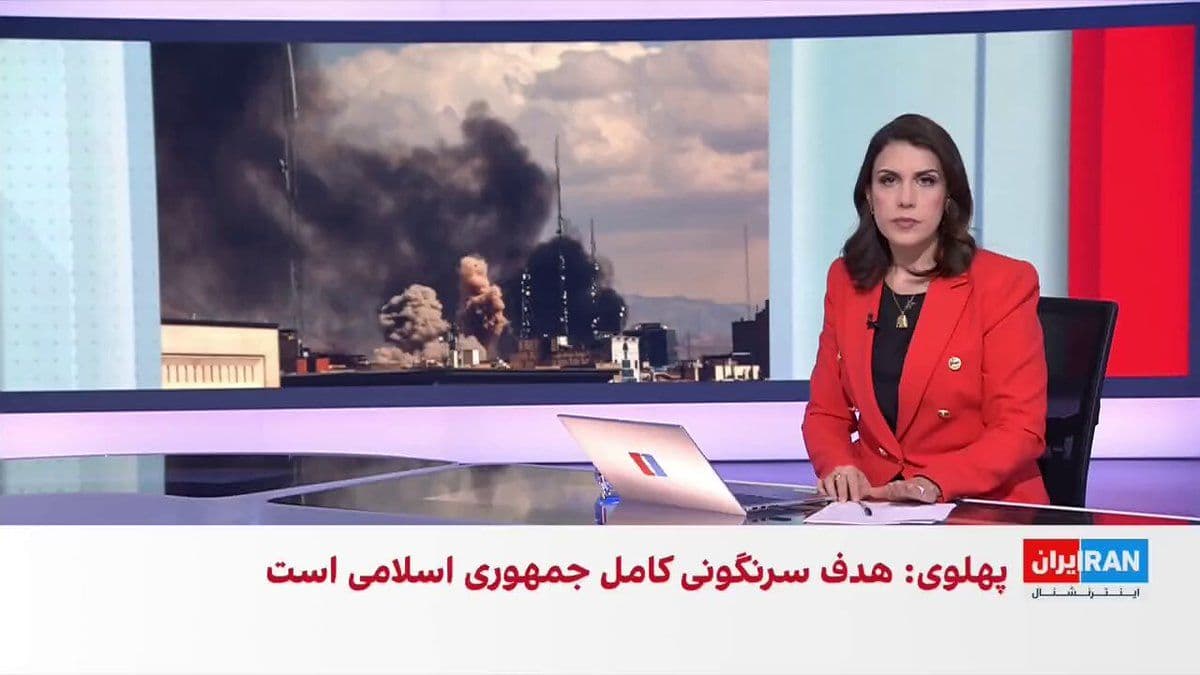 @ايران اينترنشنال: در دومین روز از عملیات نظامی آمریکا و اسرائیل در حمایت از مردم ایران، یکشنبه یکم اسفند موج سنگینی از حملات هوایی انجام شد. همزمان سپاه پاسداران حملات پهپادی و موشکی به کشورهای منطقه را از سر گرفت.
فر