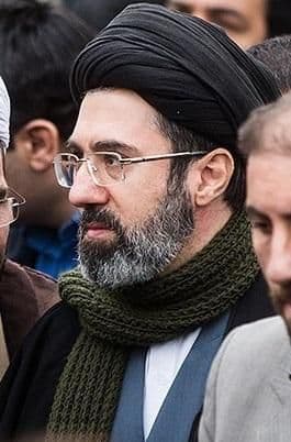 @Eli Afriat 🇮🇱: 🚨BREAKING:
Report from the opposition media outlet "Manuto": Mojtaba, Khamenei's son and the one mentioned as a possible heir, was ELIMINATED along with him in the attack.