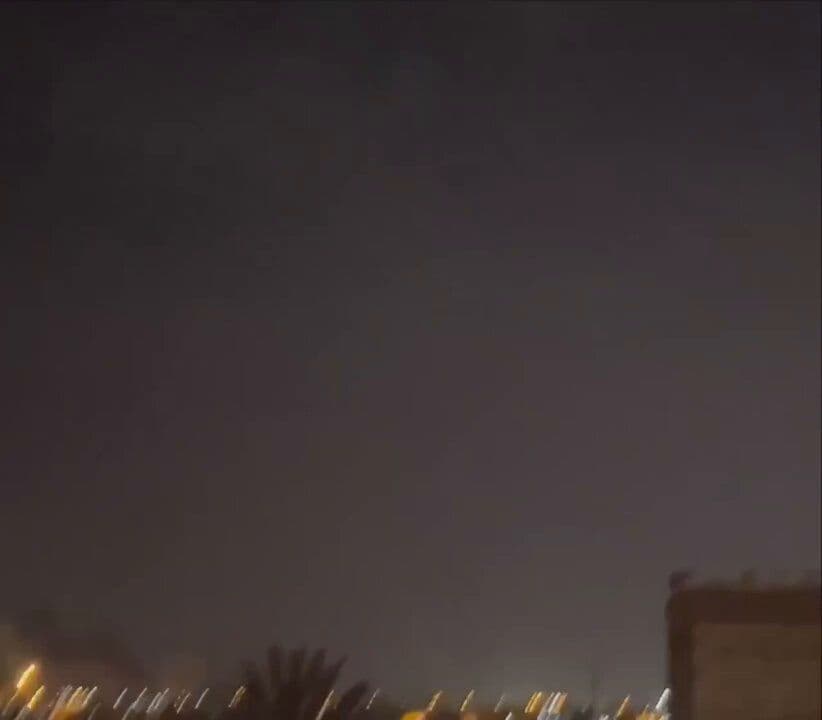 @Babak Taghvaee - The Crisis Watch: #Breaking: Fighter jets that appear to be F/A-18 Super Hornets or possibly F-35C Lightning IIs flown from the USS Abraham Lincoln aircraft carrier in the North Arabian Sea have just conducted an airst