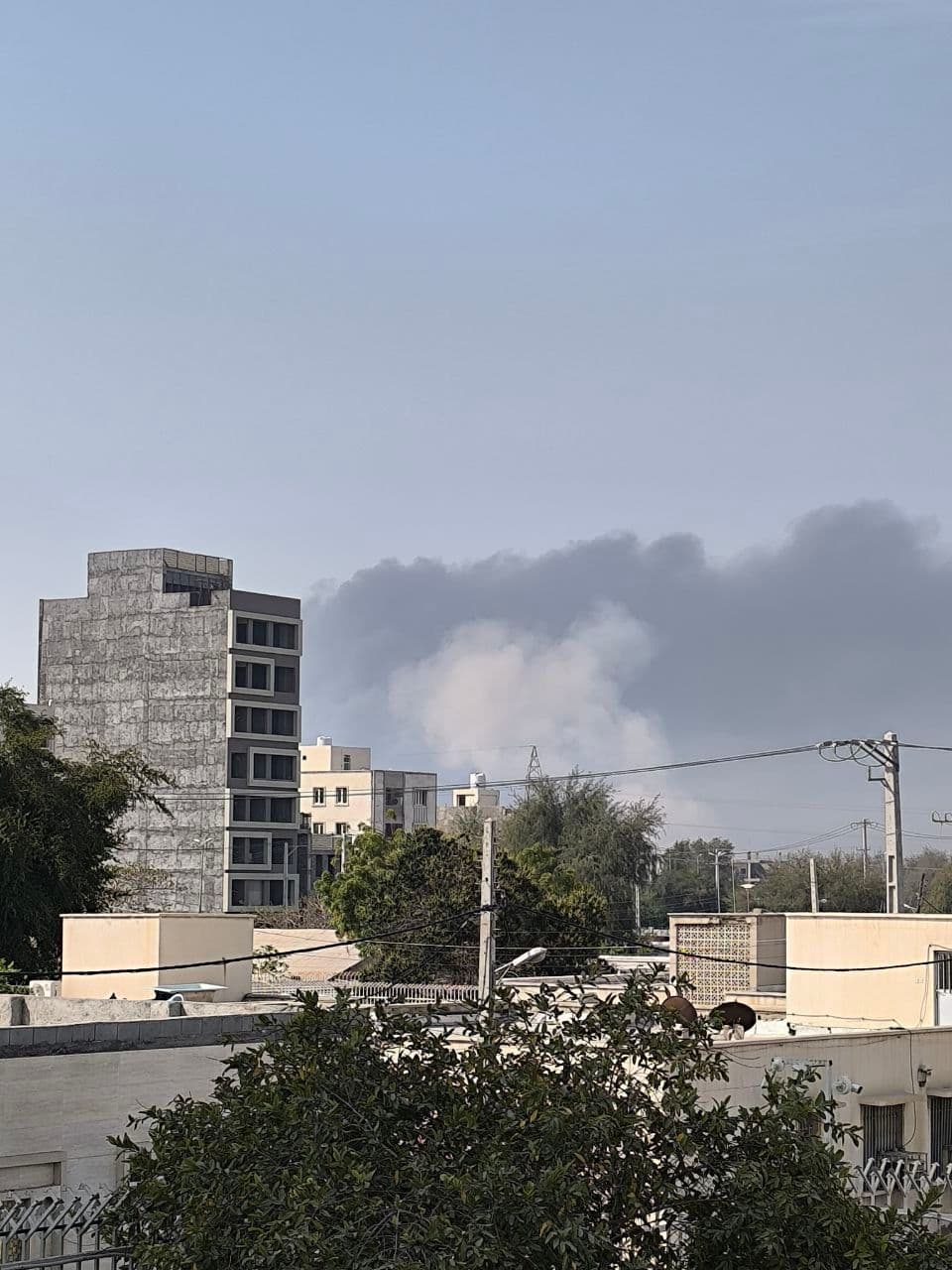 @Babak Taghvaee - The Crisis Watch: #Breaking: The #IRGC Navy base and command post in #BandarAbbas, south of #Iran, were targeted by the #USNavy. Fighter jets belonging to the Abraham Lincoln Carrier Strike Group targeted the base and