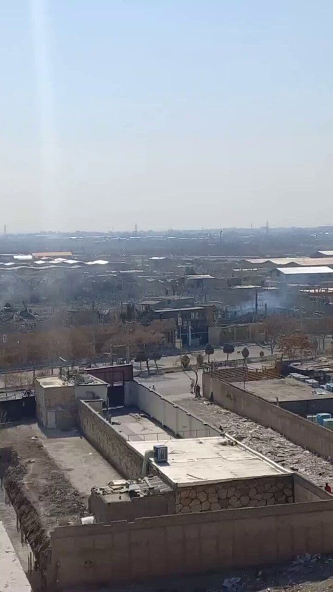 @🇮🇷LiveIranNews🇮🇱: 🚨The IRGC terrorist base of the Islamic Republic government in Qods city, Qal'e Hasan Khan, was completely destroyed, Thursday, March 14