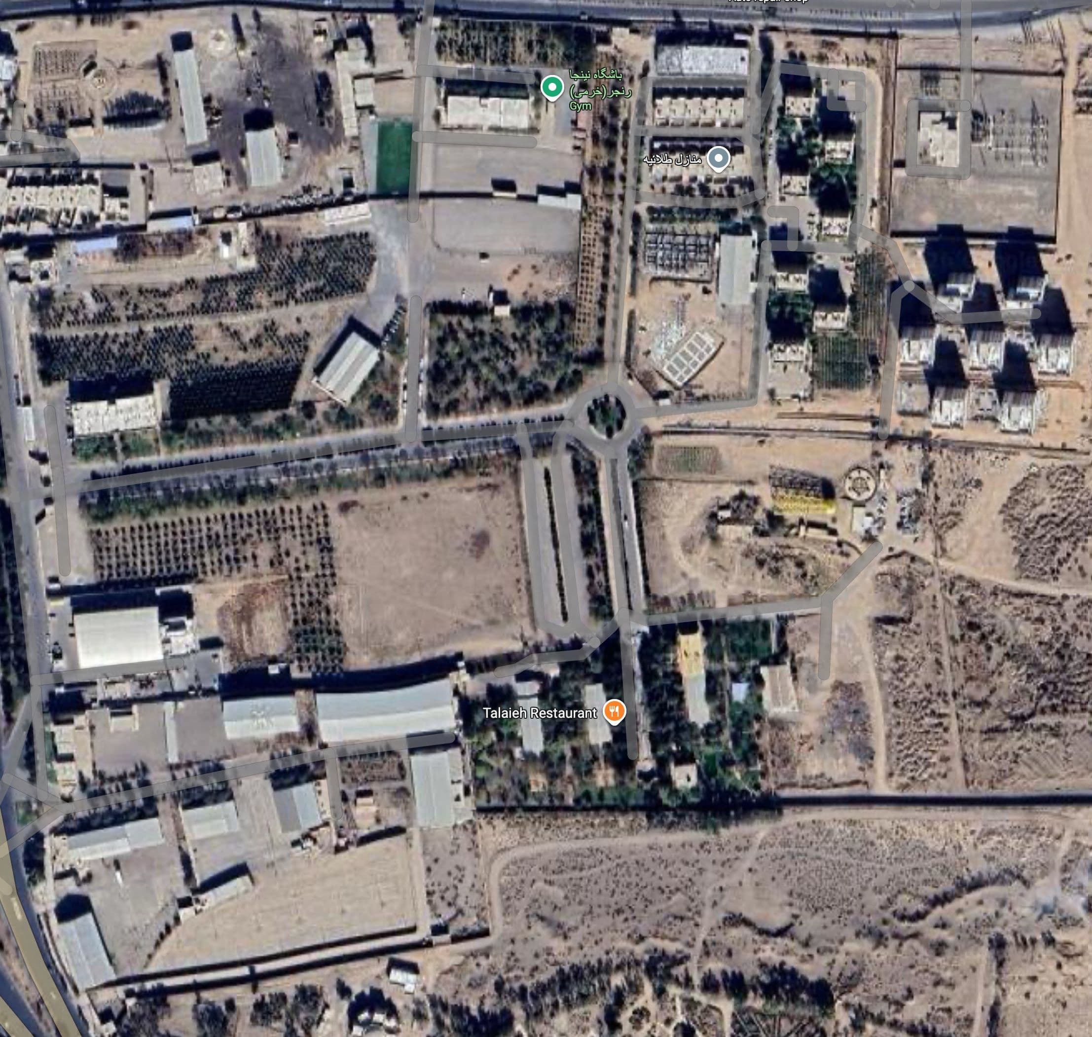 @Shin: @ ~ 1500Z
IRGC's Talaieh Complex has been targeted
Kashan, Isfahan Province, #Iran
(Area center coords: 33.9736, 51.4778)