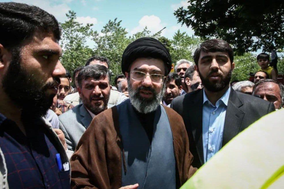 @𝐍𝐢𝐨𝐡 𝐁𝐞𝐫𝐠 🇮🇷 ✡︎: Don't be surprised if it turns out Mojtaba Khamenei is in an entirely different country.
The regime now values him over literally all 90 million other individuals in Iran.
He might be hiding far awa