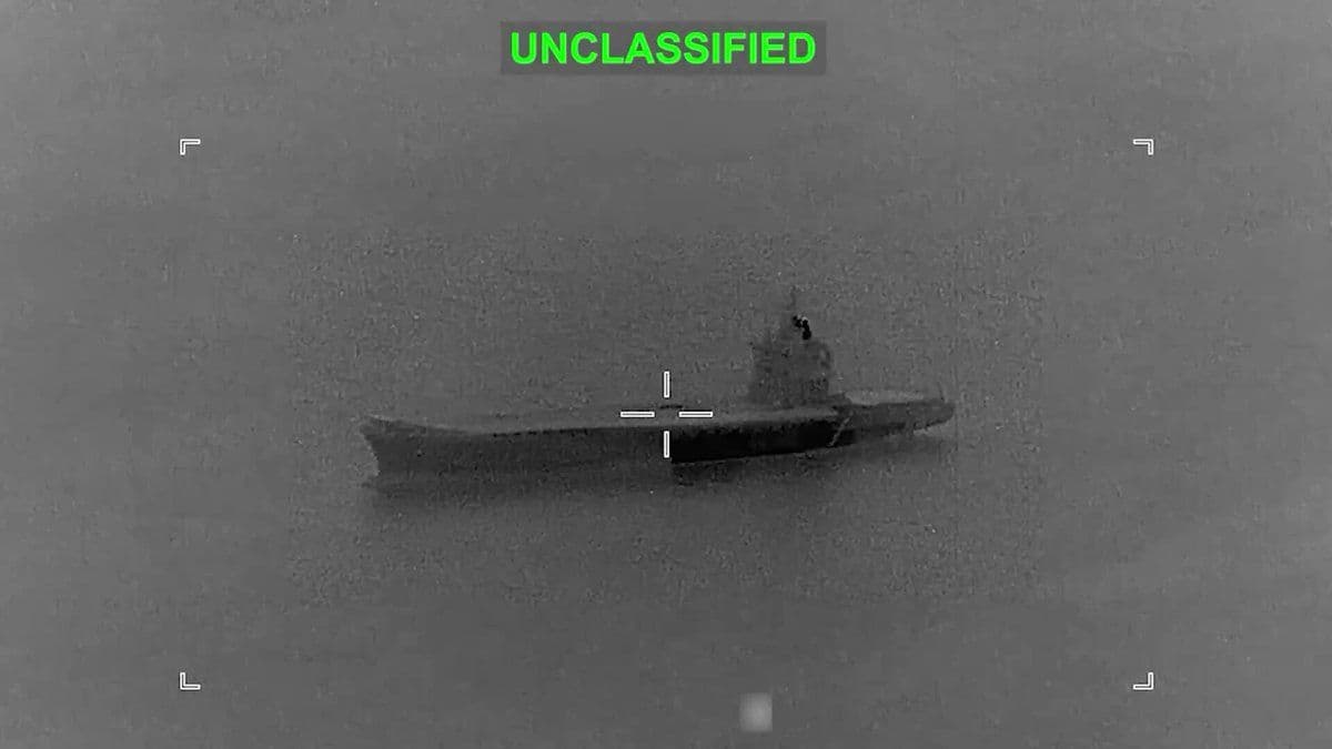 @Babak Taghvaee - The Crisis Watch: BREAKING: The US CENTCOM released footage showing the strike on the IRGC Navy drone carrier Shahid Bagheri (C110-04) in Hormuz Strait.
The vessel is a converted container ship, formerly known as Per