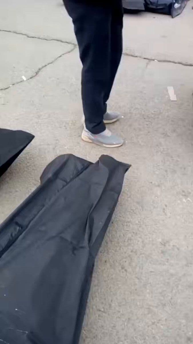 @Masih Alinejad 🏳️: I invite you, Prime Minister @sanchezcastejon to watch this 12-minute video. A father moving
among body bags, trying to find his child.
Why didn’t you condemn the massacre of 32,000 by Iran’s regime?