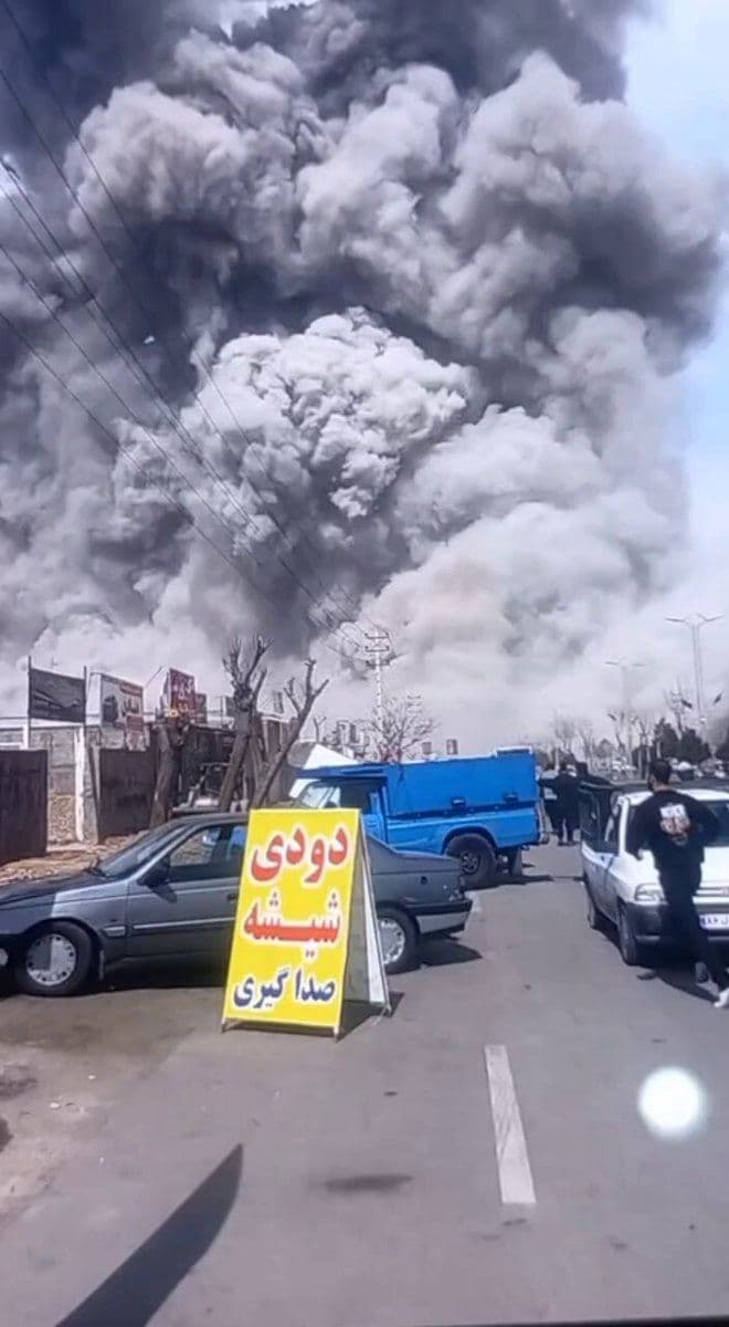@Vahid Online: '#Pakdasht at 12 o'clock'
Received images with description: 'They struck the IRGC base; its shockwave has reached the town too.'
#Iran