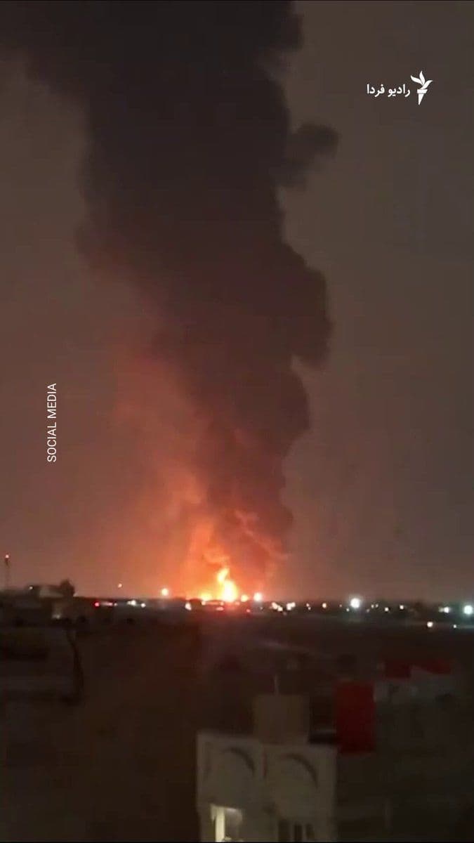 @RadioFarda|راديو فردا: Images published on the evening of March 6 show smoke and flames of fire resulting from an airstrike on Fardis, Karaj.
The voiceover on the image states that the Fardis Karaj oil depot was targeted i
