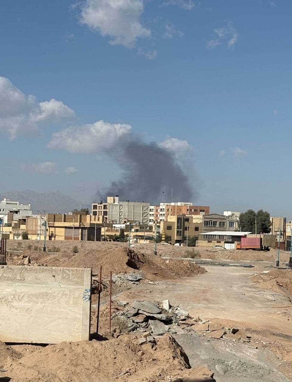 @Babak Taghvaee - The Crisis Watch: BREAKING: Like on previous nights, the U.S. or possibly the Israeli Air Force conducted airstrikes against the Al-Qadir garrison of the IRGC Aerospace Force in Yazd following the ballistic missile lau