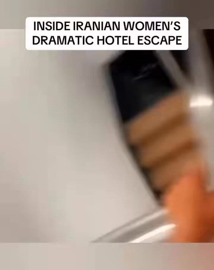 @𝐍𝐢𝐨𝐡 𝐁𝐞𝐫𝐠 🇮🇷 ✡︎: Australian TV recaps how 5 Iranian players escaped their IRGC terrorist handlers.
The regime thugs gave chase down the stairs while the girls were in the lift, but someone hand thankfully locked the