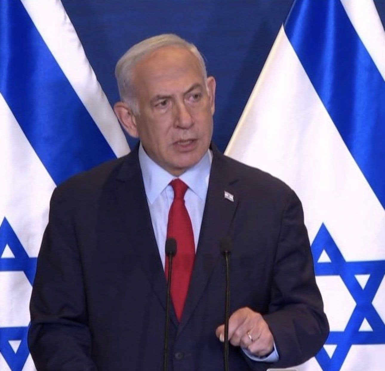 @🇮🇷LiveIranNews🇮🇱: 🚨🇮🇱Message from His Excellency Netanyahu to the brave and great people of Iran:
People of Iran,
🔹️We are engaged in a historic war for freedom.
🔹️This is a unique opportunity for you to overthro