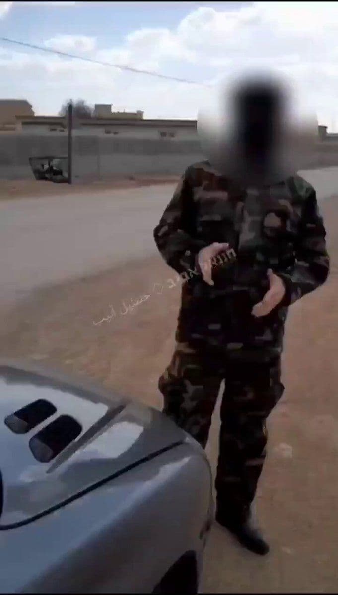 @Open Source Intel: A IRGC Basij member filmed himself leaving his post, saying he believes the Islamic regime is over.
Standing inside what he says is a Basij barracks that used to be a school, he explains that everyon