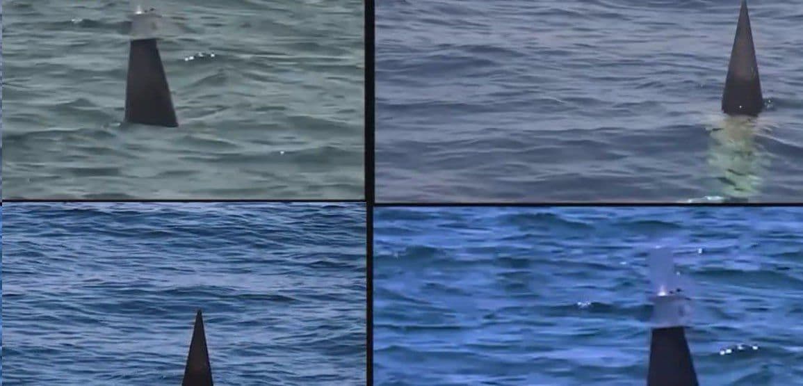 @Visegrád 24: BREAKING:
Iran is planting mines in the Strait of Hormuz, turning the vital waterway into a battlefield with daily clashes.
The U.S. Navy is rejecting requests from oil and shipping companies for es