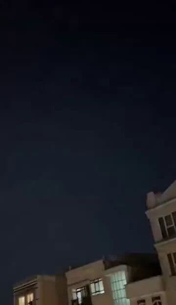 @Open Source Intel: Drones all over Tehran tonight hitting Basij and IRGC stations.
The regime's crackdown machine is being neutralized.
@Tarikh_Eran