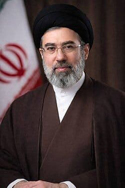 @Eli Afriat 🇮🇱: 🚨🇮🇷BREAKING: A "source in Tehran" tells the British Daily Mail that Iran's new leader, Mojtaba Khamenei, "has lost a leg and is in a coma after being seriously injured in the attack to ELIMINATE hi