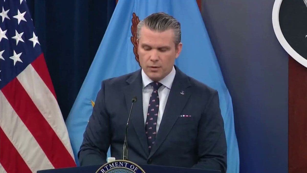 @Visegrád 24: BREAKING:
U.S. SecWar Pete Hegseth:
"We know the new, so-called (not so) Supreme Leader is wounded, and likely disfigured.”
There have previously been unconfirmed speculations that Mojtaba Khamenei