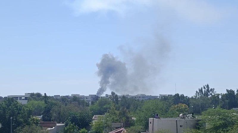 @Shin: @ ~ 1350Z
4 airstrikes on Kish island, reportedly in the vicinity of the airport.
Hormozgan Province, #Iran
(Via @Vahid)