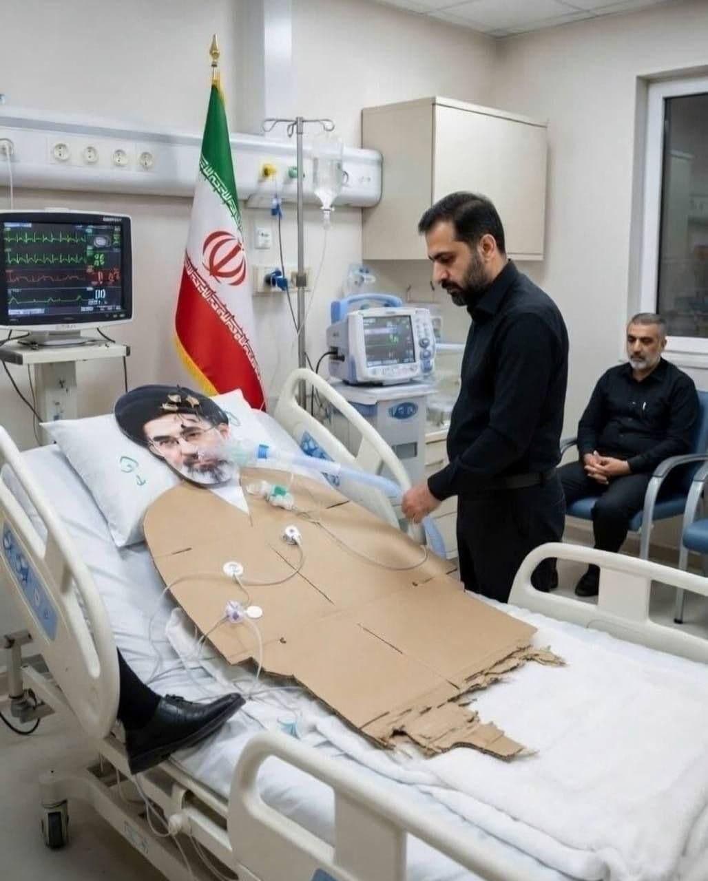 @Eli Afriat 🇮🇱: Iranian Foreign Minister: "Supreme Leader Mojtaba Khamenei is in good health and is fully managing the situation."
😂😂