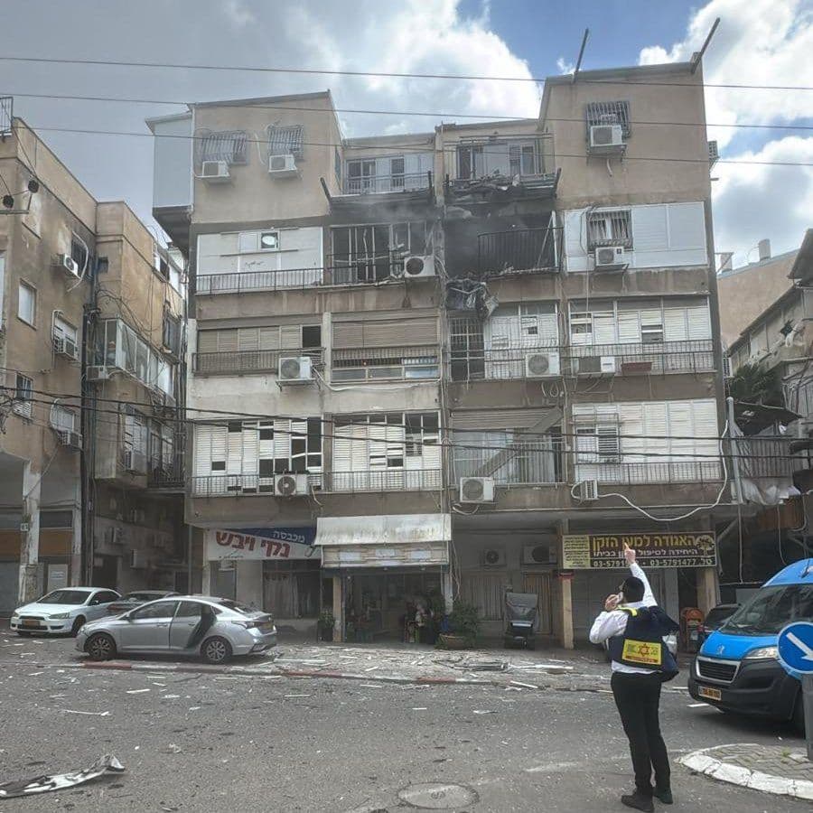 @Open Source Intel: IRGC claims it "successfully" hit Israeli air command centers.
For reference, here is the "Israeli air command center" supposedly damaged in Bnei Brak