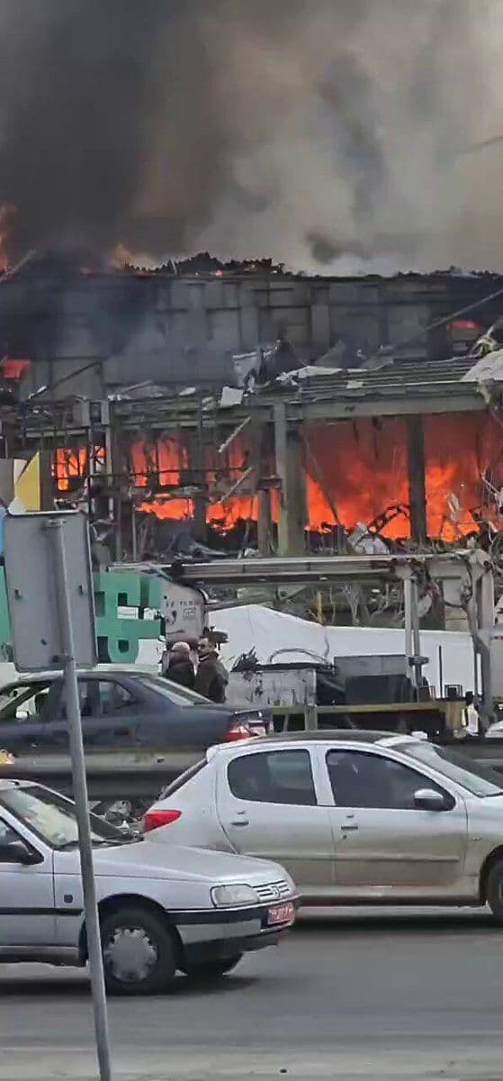 @Babak Taghvaee - The Crisis Watch: BREAKING: Despite being destroyed by an Israeli airstrike two days ago, the Space Research Center in Tarasht near Tehran is still burning. The facility was part of Iran’s main space research infrastru