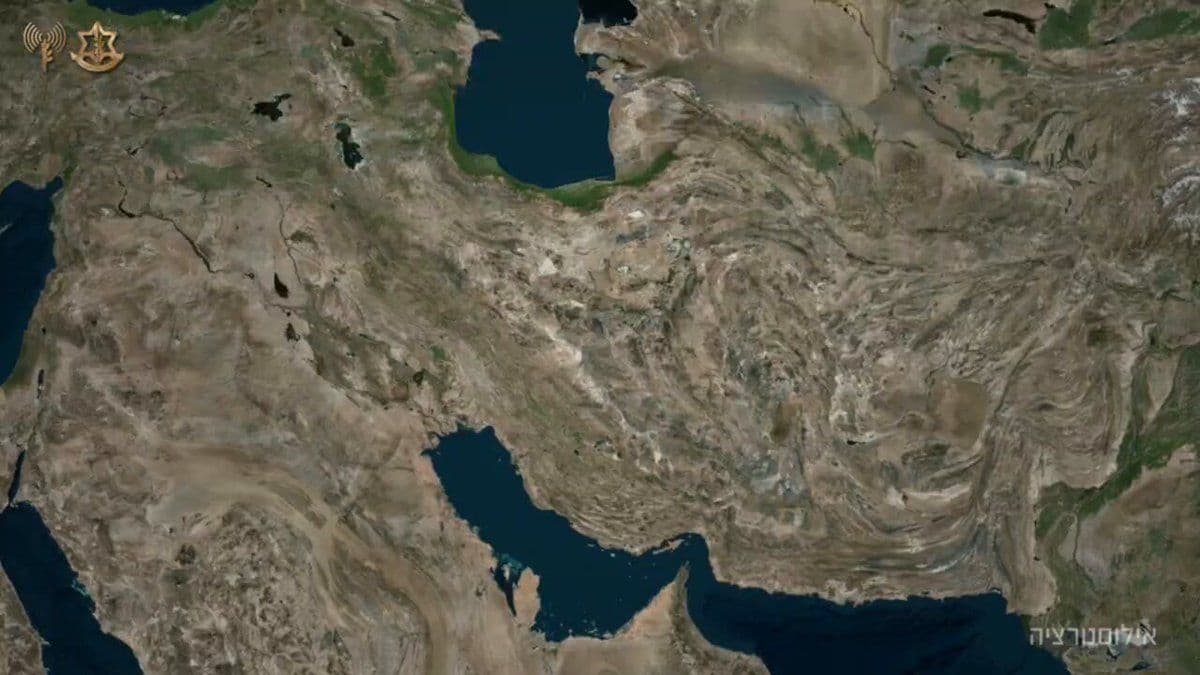 @Shin: #IDF 🇮🇱:
"The IDF has completed a wave of attacks against headquarters of the Iranian terror regime in the Hamadan area of western Iran.
The Air Force, with intelligence guidance from the Military