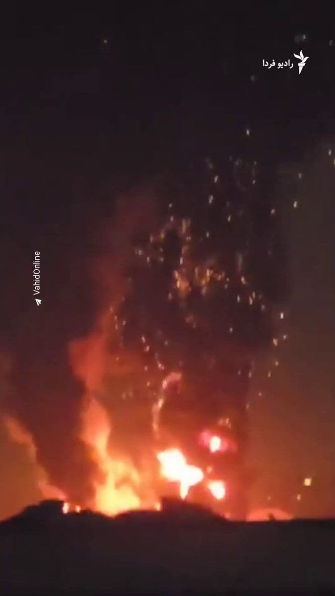 @RadioFarda|راديو فردا: 🔸 Israel claimed it destroyed Ali Khamenei's plane, the former leader of the Islamic Republic, as a "strategic asset" at Tehran's Mehrabad Airport.
🔸 Radio Farda is unable to verify this claim amid