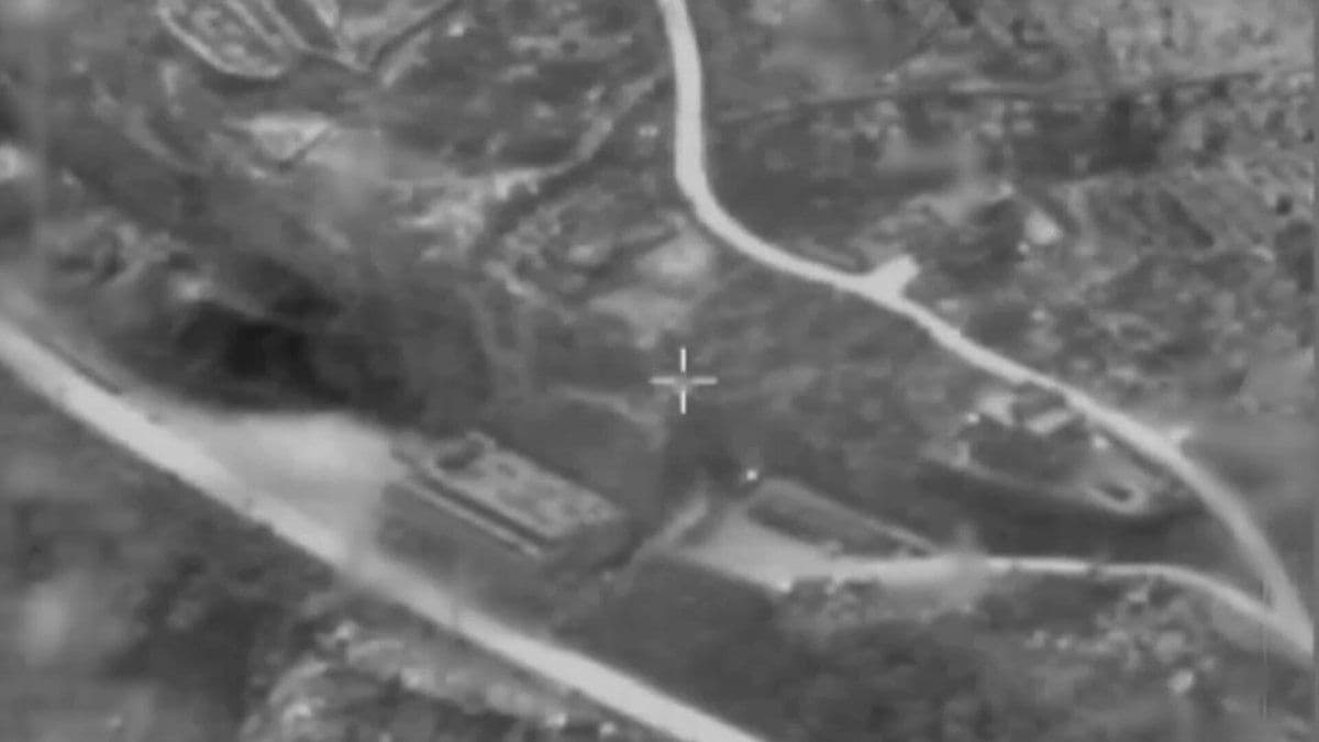 @Open Source Intel: The Israeli Air Force struck an underground Hezbollah site in southern Lebanon used to store weapons, the IDF says. The facility in Kafra held cruise missiles and hundreds of rockets. The strike occur