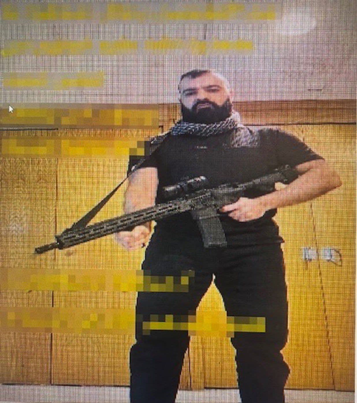 @Visegrád 24: New picture released of Michigan synagogue attacker Ayman Mohamad Ghazali.
He sent it his sister in Lebanon before the attack, writing about martyrdom & revenge after an Israeli airstrike killed his