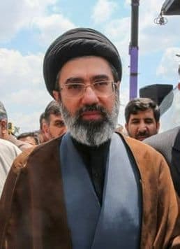 @Masih Alinejad 🏳️: Mr. President @realDonaldTrump,
Mojtaba Khamenei’s regime executed 19 years old. champion wrestler, Saleh Mohammadi and 2 other protesters in Iran for protesting.
You said they promised you to stop ha