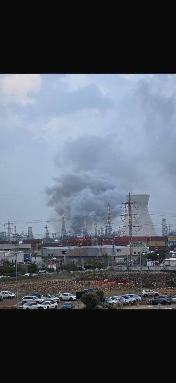 @Babak Taghvaee - The Crisis Watch: BREAKING: The people of Israel are now paying the price for the reckless decisions of Netanyahu and the Israeli leadership. The Haifa's oil refinery has been hit by ballistic missiles launched by the