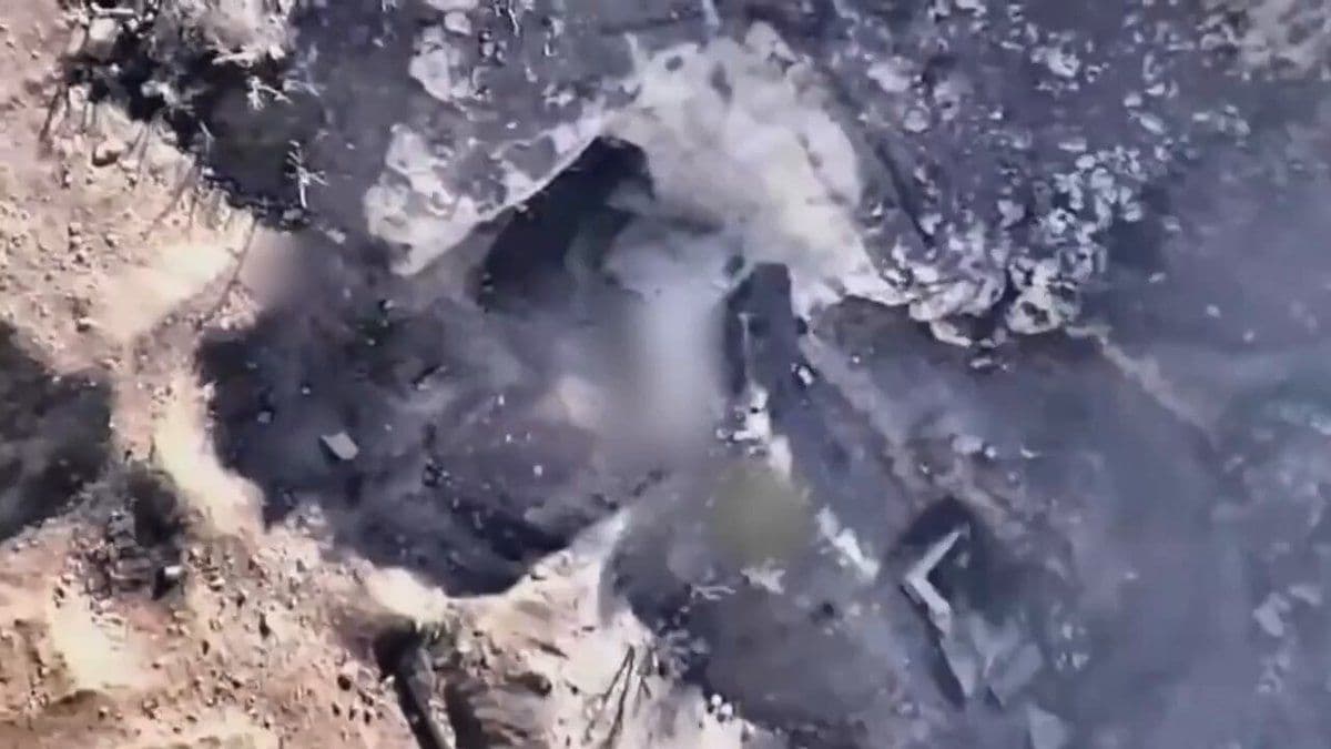 @Eli Afriat 🇮🇱: 🚨🇮🇷BREAKING: The IDF released footage from an airstrike on an Iranian underground ballistic missile launch and storage facility during the war.