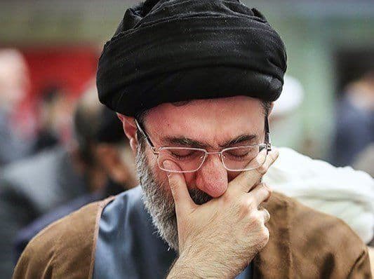 @Eli Afriat 🇮🇱: 🚨🇮🇷BREAKING: DRAMATIC reports on Iranian opposition channels about the DEATH of Mojtaba Khamenei in the hospital.
the incessant firing at Israel seems like a "Barrage of honor" for someone who wil