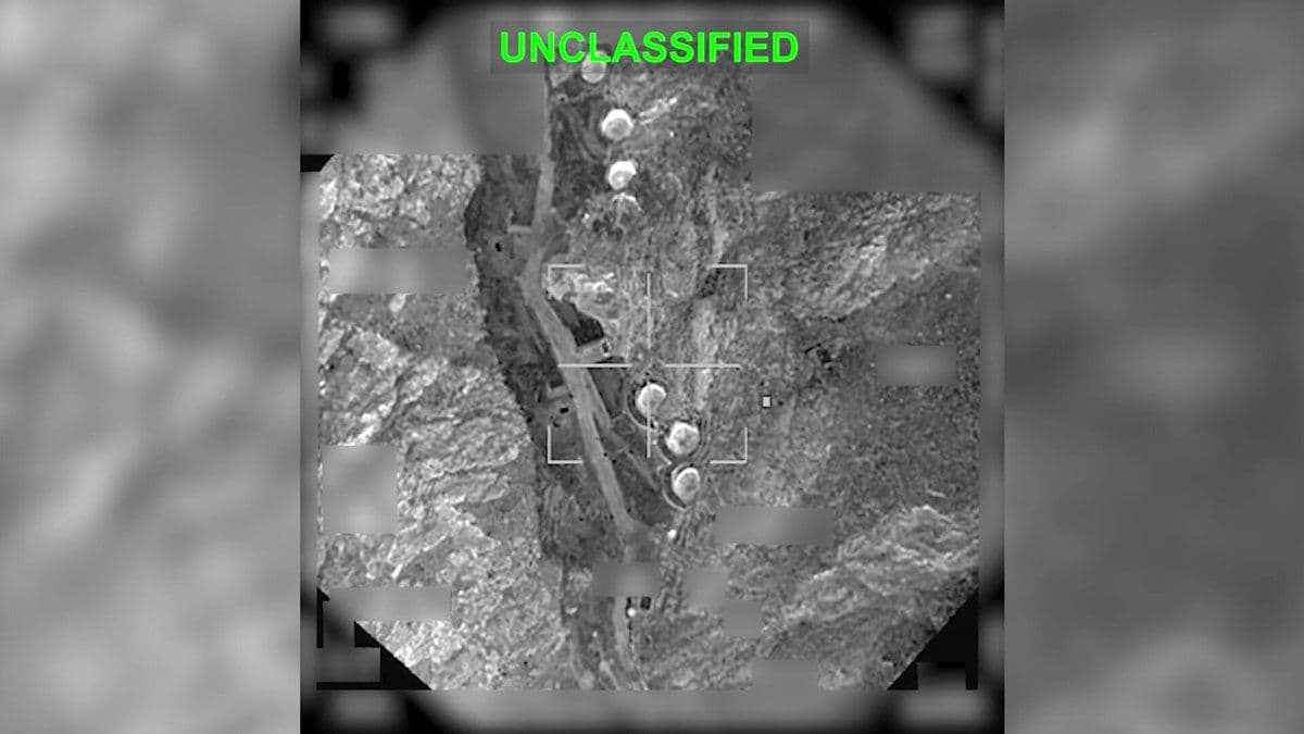 @Visegrád 24: The U.S. Central Command released footage of strikes on underground tunnel entrances and missile launch sites at Iran’s Hajjiabad base near the Strait of Hormuz.