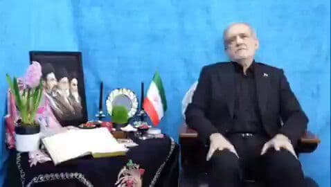 @𝐍𝐢𝐨𝐡 𝐁𝐞𝐫𝐠 🇮🇷 ✡︎: Compare it to Pezeshkian's Norooz message, in an underground basement, slouched back, looking almost drugged, table defiled with the Quran and regime ayatollahs. Absolutely pathetic. May this cancerou