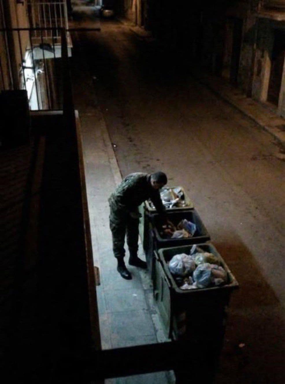 @𝐍𝐢𝐨𝐡 𝐁𝐞𝐫𝐠 🇮🇷 ✡︎: Basijis dumpster diving for food because their salaries have been deleted and Israeli drones hunt them like the demons they are.