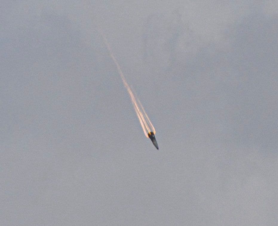 @Babak Taghvaee - The Crisis Watch: This image taken in the city of Jerusalem shows a maneuverable reentry vehicle of a ballistic missile—most likely an Emad-2 of the IRGC Aerospace Force—that was launched at the city and impacted a few