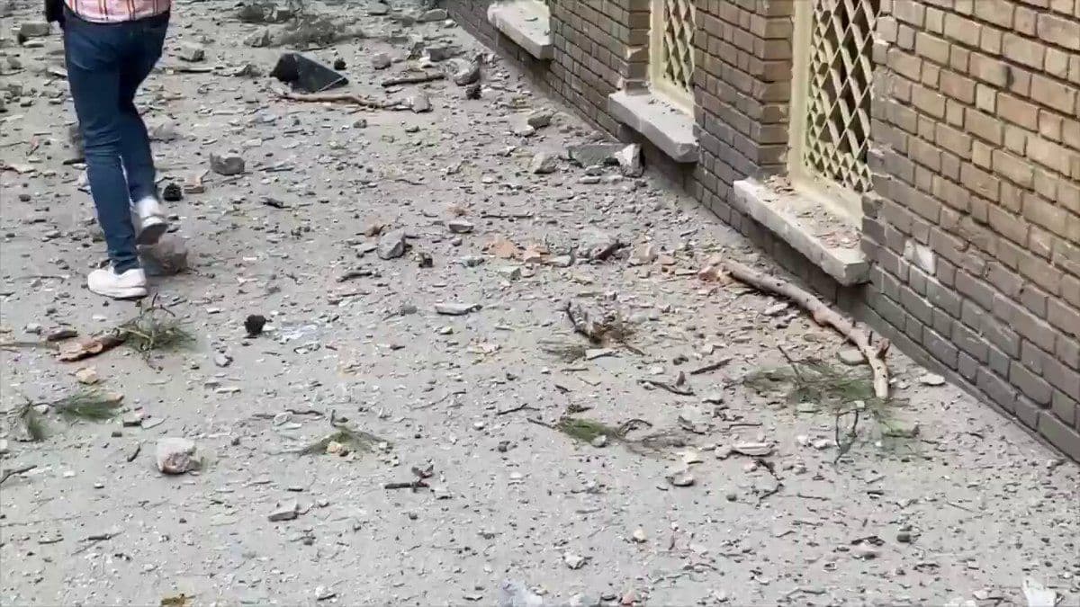 @Babak Taghvaee - The Crisis Watch: BREAKING: Aftermath of an Israeli airstrike against a government building on Tenaj Street in the 7th district of Tehran, the capital city of Iran, this afternoon.
#OperationEpicFury #OperationLionsRo