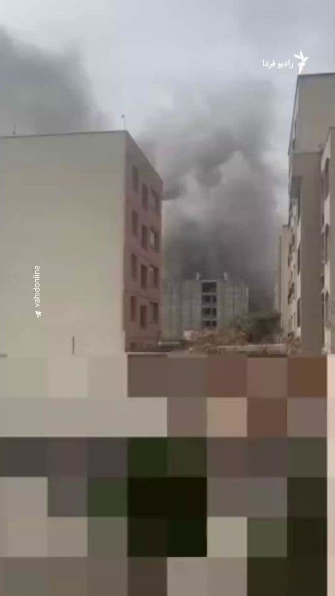@RadioFarda|راديو فردا: Reports indicate the continuation of airstrikes on Tehran and several other cities in Iran on Monday, the third of Farvardin. In Tehran, the sound of explosions has been heard in the east, west, and c