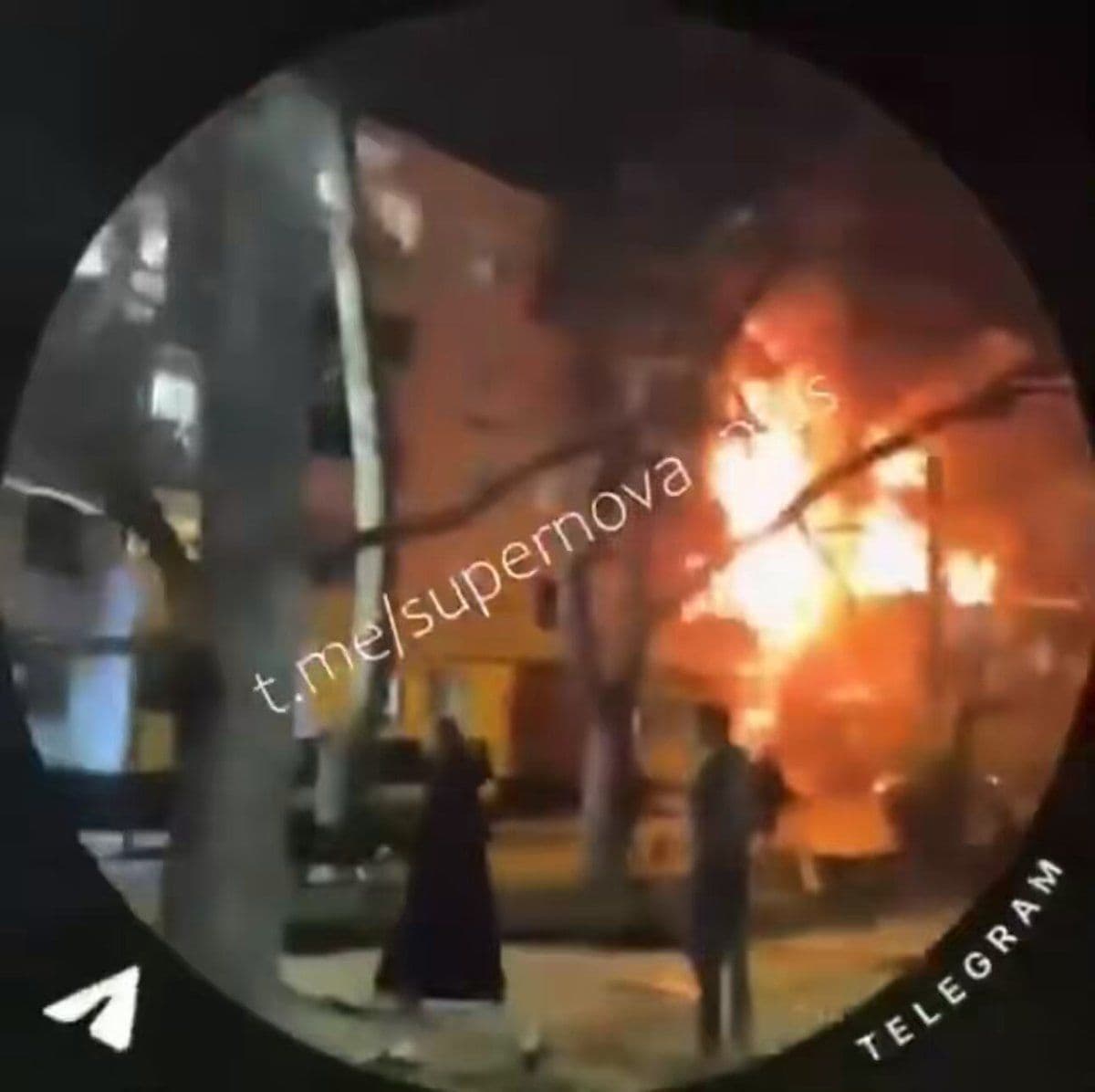 @Visegrád 24: Russia launched a major wave of airstrikes against Ukraine overnight.
3 Ukrainian civilians were killed in Zaporizhzhia and Poltava. Dozens were wounded.