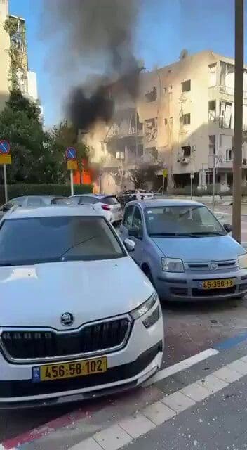 @Babak Taghvaee - The Crisis Watch: BREAKING: Today, the Islamic regime of Iran authorized the IRGC Aerospace Force to use a new ballistic missile against Tel Aviv, Israel. The missile carried a different type of cluster warhead, with a