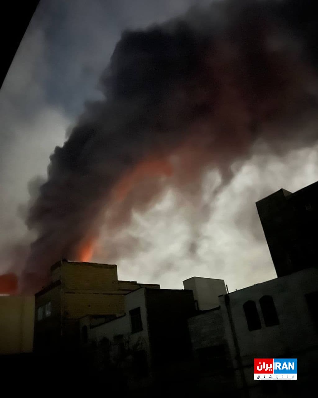 @ايران اينترنشنال: The image sent to Iran International shows the smoke rising from a massive explosion in Tehranpars, Tehran, following Israeli airstrikes.