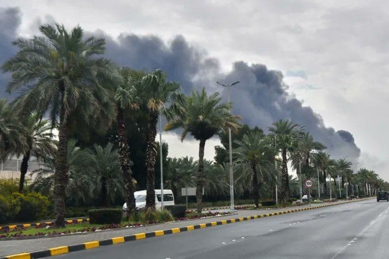 @Babak Taghvaee - The Crisis Watch: BREAKING: Early this morning, the Shahed-136 one-way attack drones of the IRGC Aerospace Force hit fuel storage tanks at Kuwait International Airport, causing a massive fire and plumes of smoke which