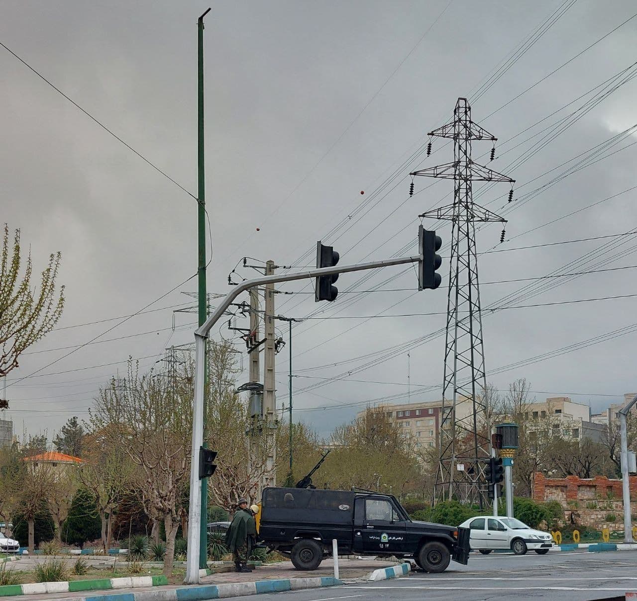 @Open Source Intel: Spotted in Sardar Jangal Intersection western Tehran, Iran.
These IRGC machine-mounted suppression units are used against the Iranian population, not an outside enemy.
Can you imagine?