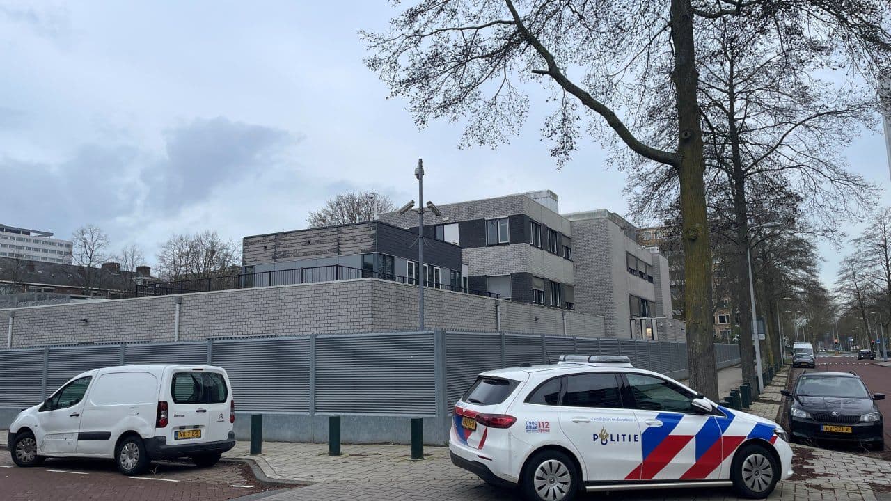 @Visegrád 24: BREAKING:
The Iranian dissident & pro-Pahlavi Mohamed Shafiei has been shot in the Netherlands in what seems to be another IRGC assassination attempt on European soil.
Mohamed, who works as a civili