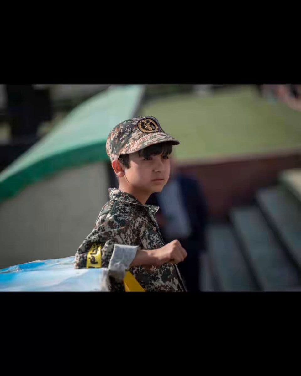 @Masih Alinejad 🏳️: This is deeply alarming.
According to statements from an IRGC official, Iran’s regime has now lowered the minimum age for participation in war-related roles to just 12 years old.
Let’s be clear:
Re