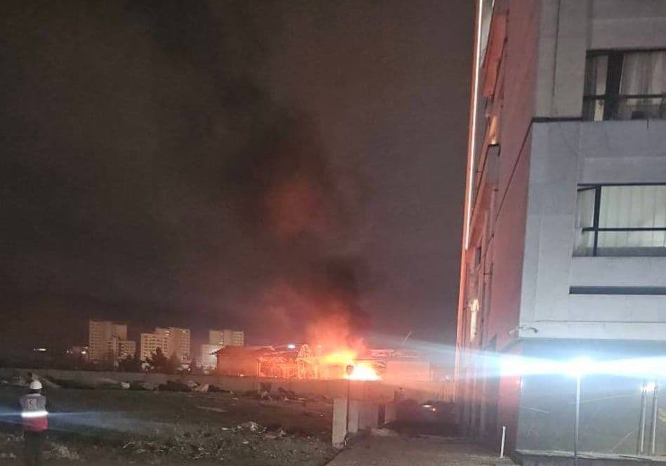 @مملکته: 📝The status of the IRGC Aerospace Cyber Defense Vice Presidency barracks was stuck to the residential towers in Koohak
"At four in the morning on the 7th of Farvardin, they struck the IRGC Cyber Def