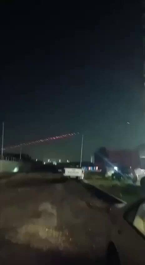 @Babak Taghvaee - The Crisis Watch: BREAKING: A heavy drone strike is currently underway against U.S. diplomatic facilities in Erbil. The U.S. consulate building is under a sustained drone attack. C-RAM short-range air defense systems o